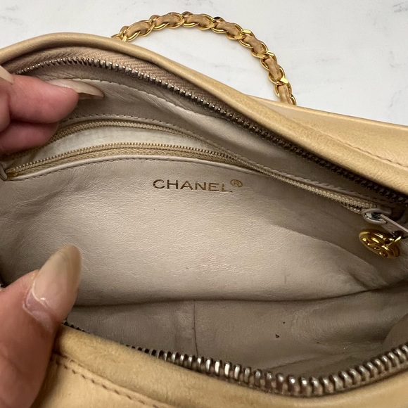 Vintage Chanel Quilted Tassel Camera Bag Beige Leather Chain Strap Shoulder Bag - Picture 7 of 8